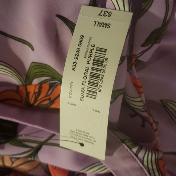 Top - Picture 4 of 4